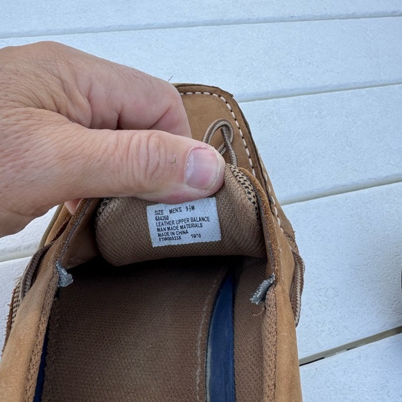 Classic Tan Boat Shoes for Men - Picture 4 of 6